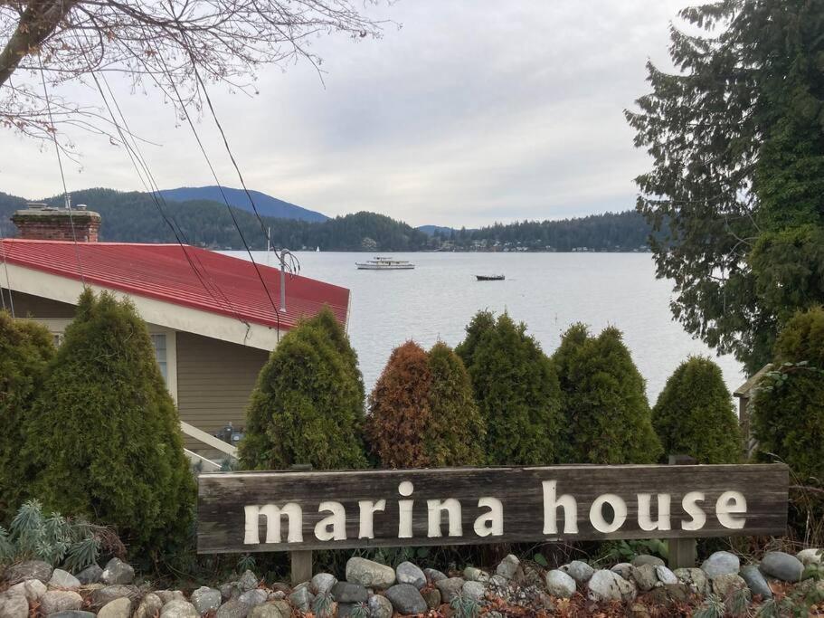 Iconic 3-Story Waterfront 'Marina House' W/ View Villa Gibsons Exterior photo