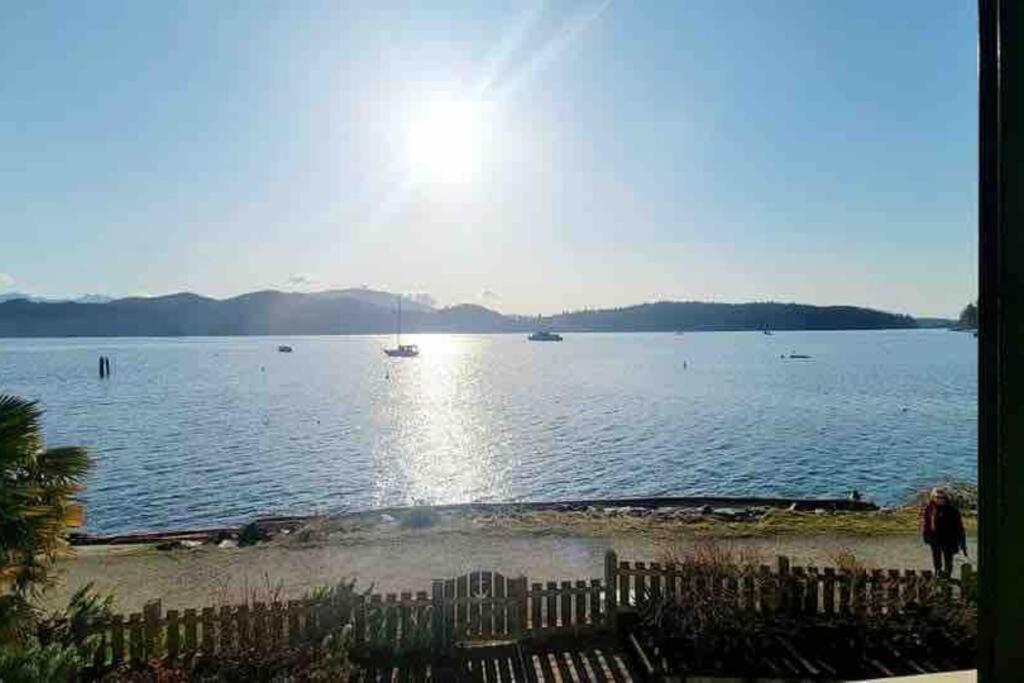 Iconic 3-Story Waterfront 'Marina House' W/ View Villa Gibsons Exterior photo
