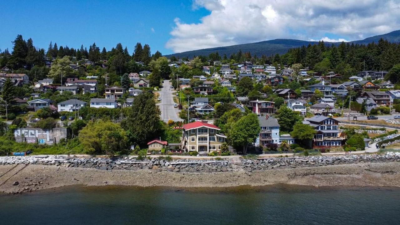 Iconic 3-Story Waterfront 'Marina House' W/ View Villa Gibsons Exterior photo
