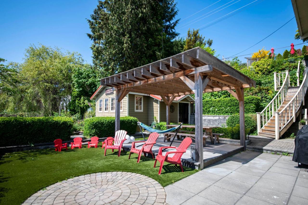 Iconic 3-Story Waterfront 'Marina House' W/ View Villa Gibsons Exterior photo