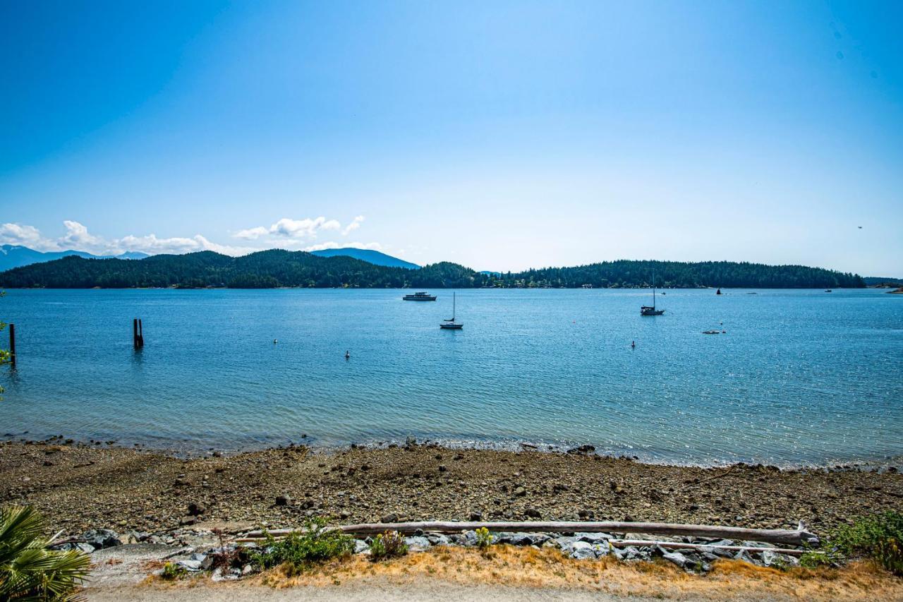 Iconic 3-Story Waterfront 'Marina House' W/ View Villa Gibsons Exterior photo