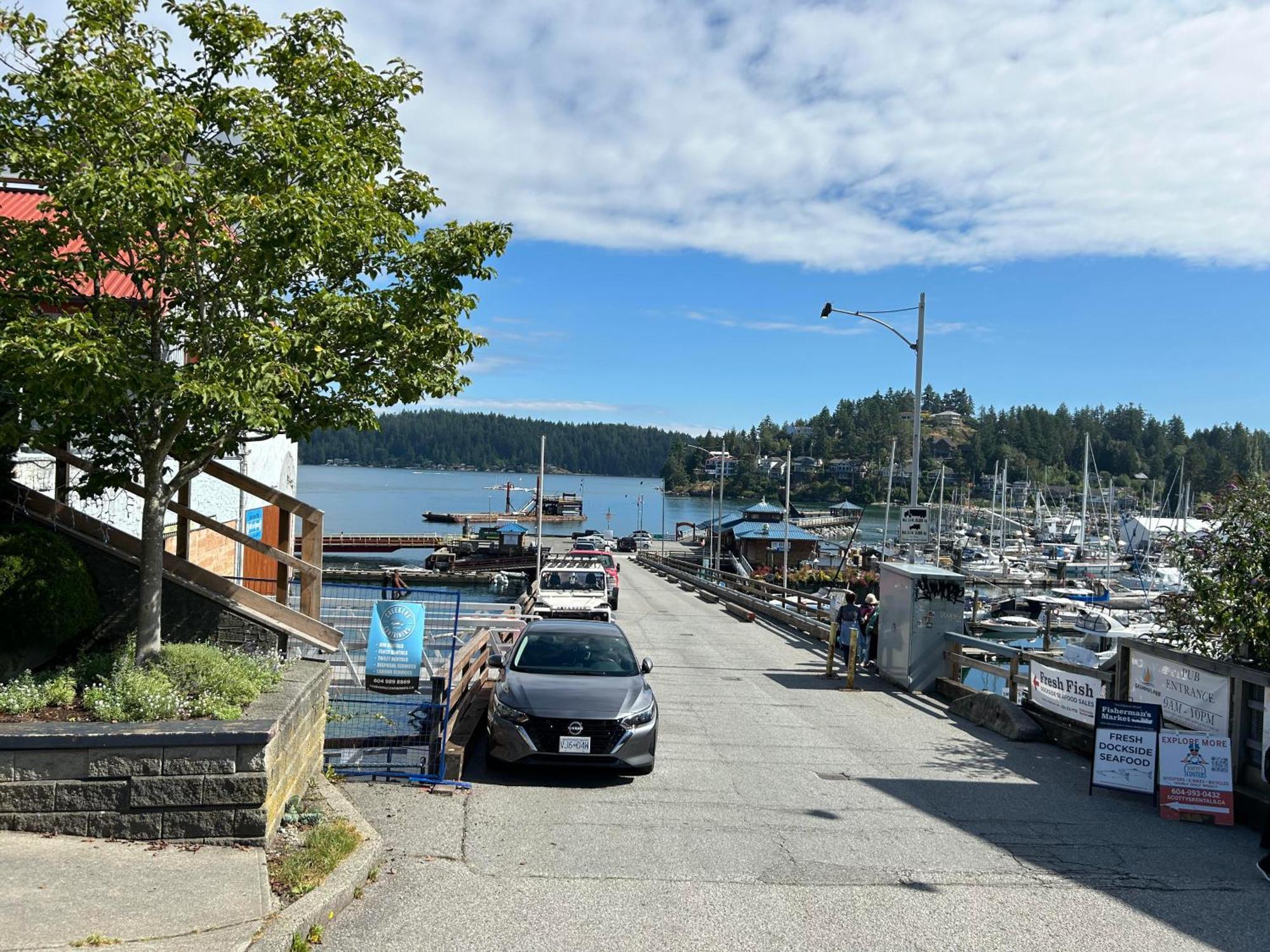 Iconic 3-Story Waterfront 'Marina House' W/ View Villa Gibsons Exterior photo